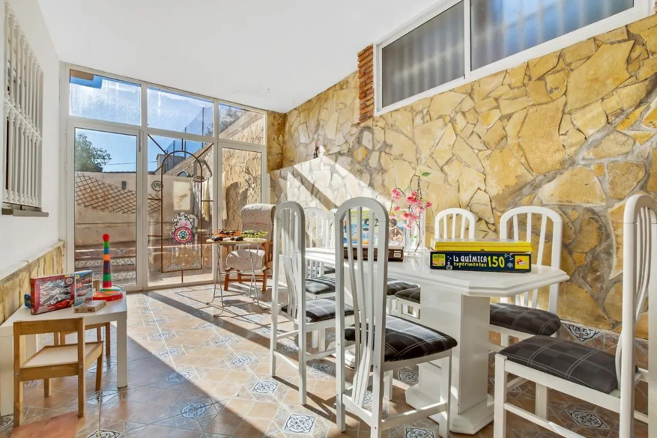 Casa Rural Emporio ألاورين ذي ر تورّي بيت للعطل
